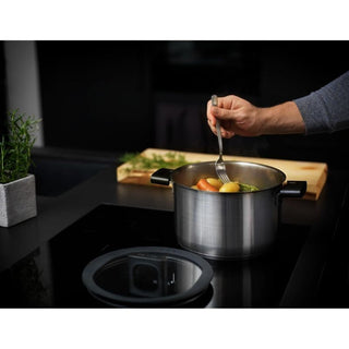 Fiskars | Face Stainless Steel Casserole | 5L | 22 cm | With Lid