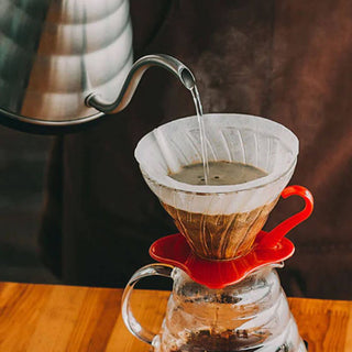 Hario | Coffee - Hot Brew Paper Drip  1-4 Cups Glass Material | 2–4 Cups | 1 Pc | Red