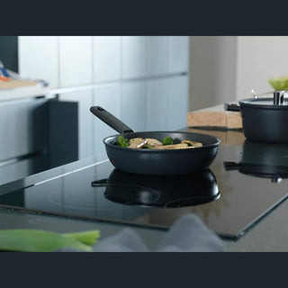 Fiskars | Face Sauté Pan | 3.5L | 28 cm | With Lid