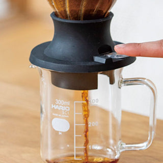 Hario | V60 Switch Immersion Dripper with Beaker & Filters | 200 ml | Black | Set of 40 Paper