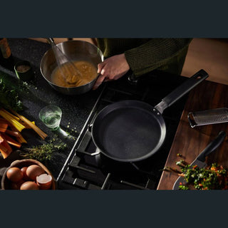 Fiskars | Face Omelette/Pancake Pan | 22 cm