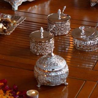 Āvaas | Tarangini - Diamond Knob Sugar Candy with Spoon and Glass Bowl