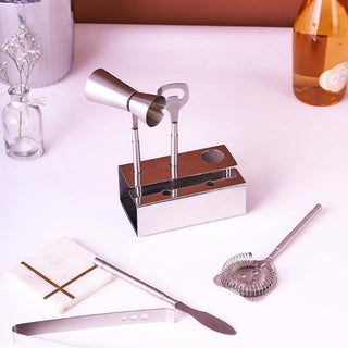 Bar accessories set