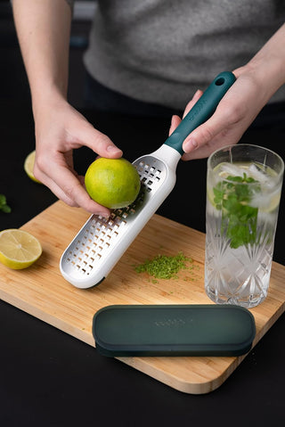 Grate + Collect – Stainless Steel Grater 3
