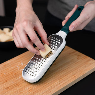 Grate + Collect – Stainless Steel Grater 4