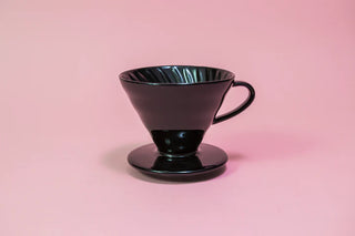Hario | V60 Dripper 02 Kasuya Model | Size 02 | 1-4 cups | 420 ml | Porcelain | Black