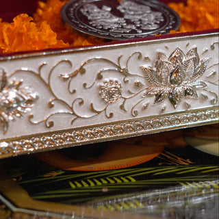 Āvaas | Tarangini - Lotus Small Jewellery Box | White & Silver | 1Pc