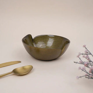Modern serving bowl

