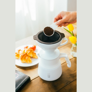 Hario | W60 Dripper | 1 - 4 Cups | Ceramic | White