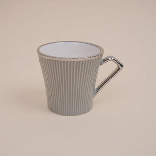 Plain porcelain mug

