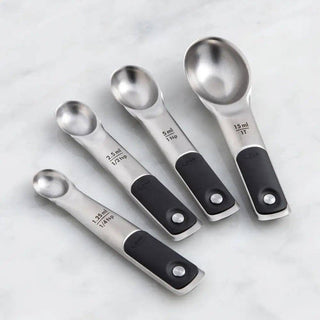 Stainless steel measuring spoons