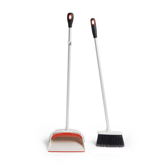 OXO | Good Grips | Upright Sweep Set | Plastic | Set of 2