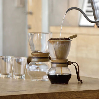 Hario | Woodneck | Heat-Proof Glass | 3-4 Cups | Wooden Brown